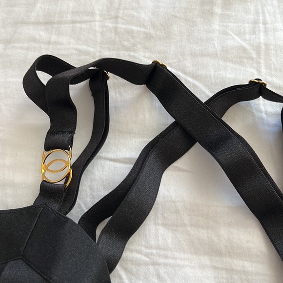 Victoria’s Secret unlined strappy Demi bra - Picture 8 of 9